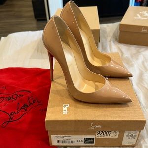 So Kate 120 Patent.Nude.Size 39.5B .Fits 8.5